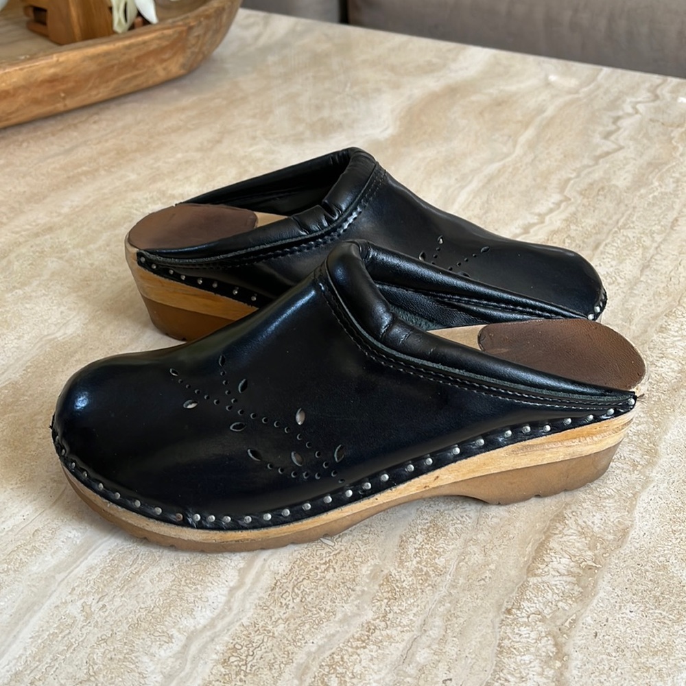 Vintage clogs